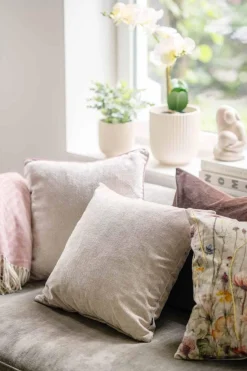 Kremmerhuset Putetrekk Kayla med piping48x48 cm lys beige| Putetrekk